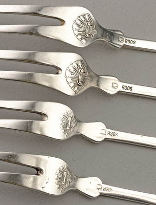 Norwegian Silver Serving or Pickle Fork Set (4, 2 large & 2 small) - Dronning Pattern, Tostrup